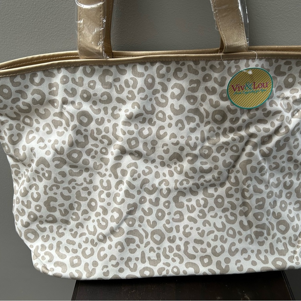 NWT Viv & Lou Leopard Print Tote Bag
